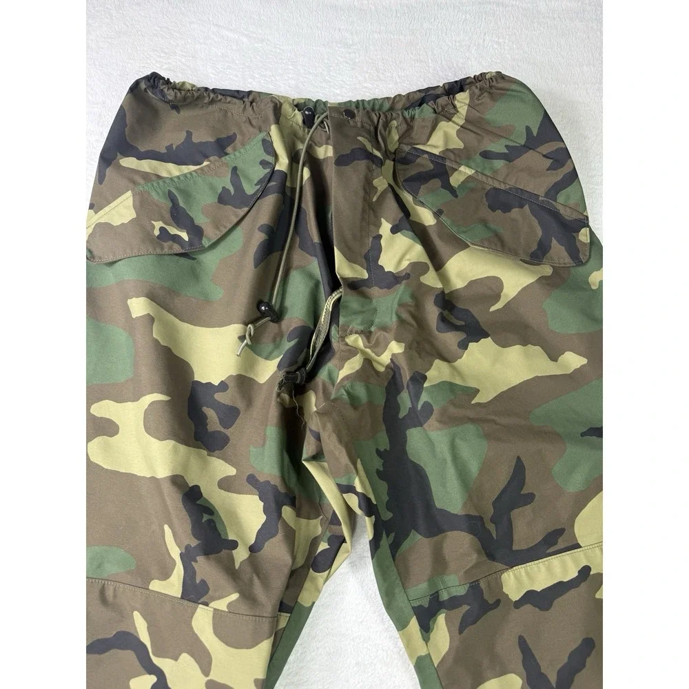 Vintage ECWCS Rain Pants Mens Medium Green Camo Gore Seam Woodland